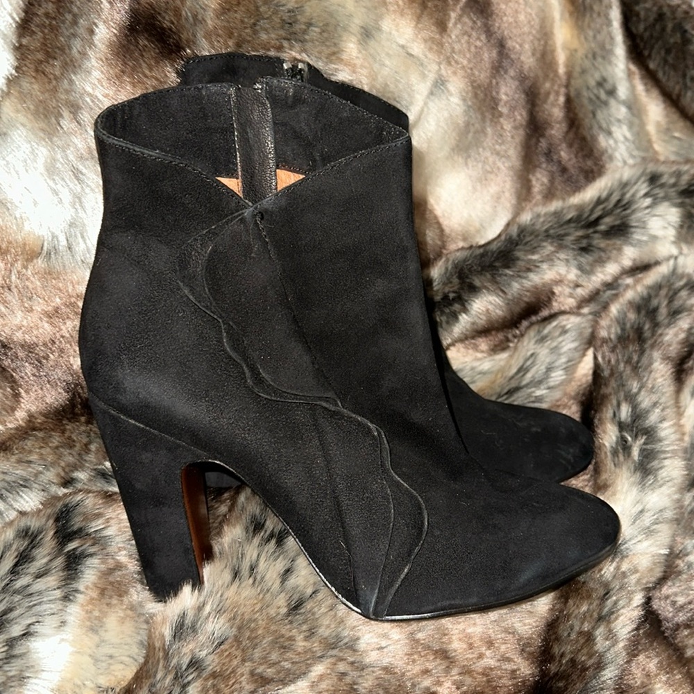 No704b boots suede pansy black 37